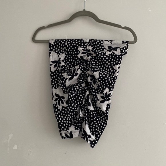 Tight patterned skirt - Picture 1 of 2